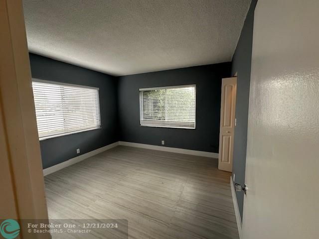 For Rent: $2,100 (2 beds, 2 baths, 939 Square Feet)