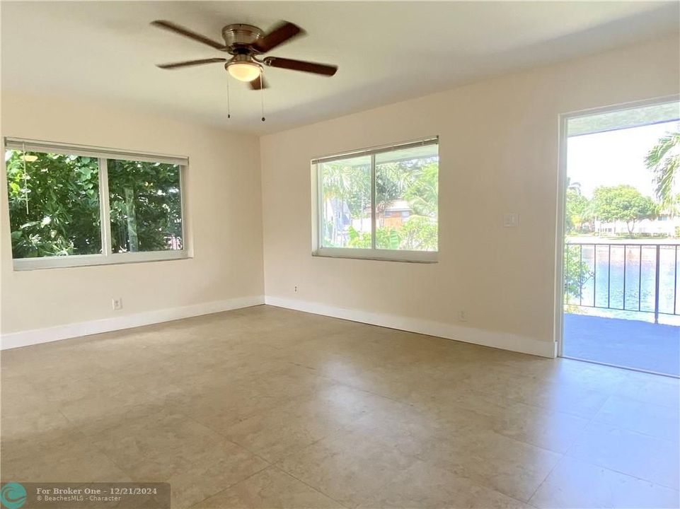 For Sale: $2,595 (3 beds, 2 baths, 1178 Square Feet)