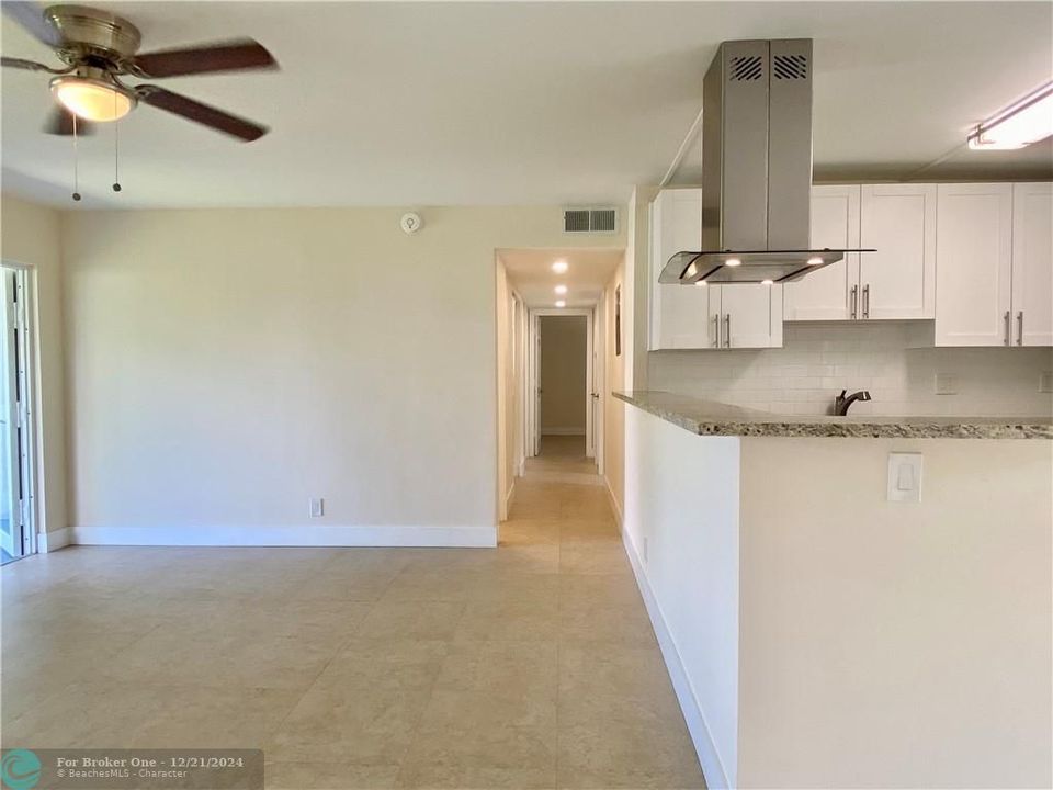 For Sale: $2,595 (3 beds, 2 baths, 1178 Square Feet)