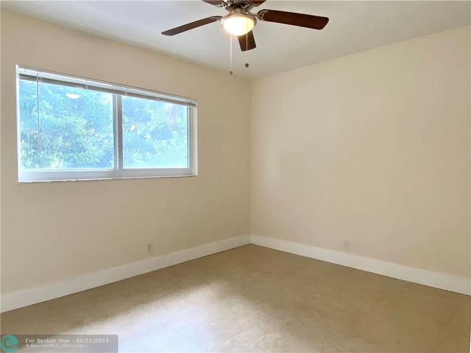 For Sale: $2,595 (3 beds, 2 baths, 1178 Square Feet)