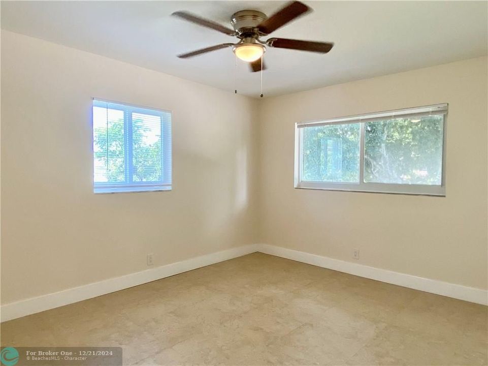 For Sale: $2,595 (3 beds, 2 baths, 1178 Square Feet)