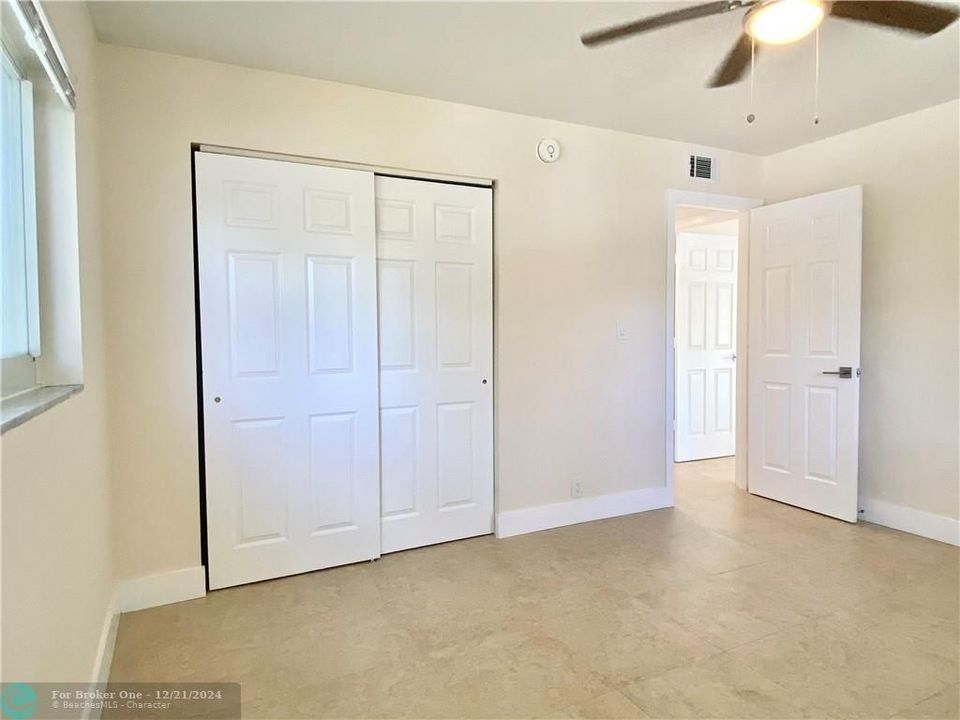 For Sale: $2,595 (3 beds, 2 baths, 1178 Square Feet)