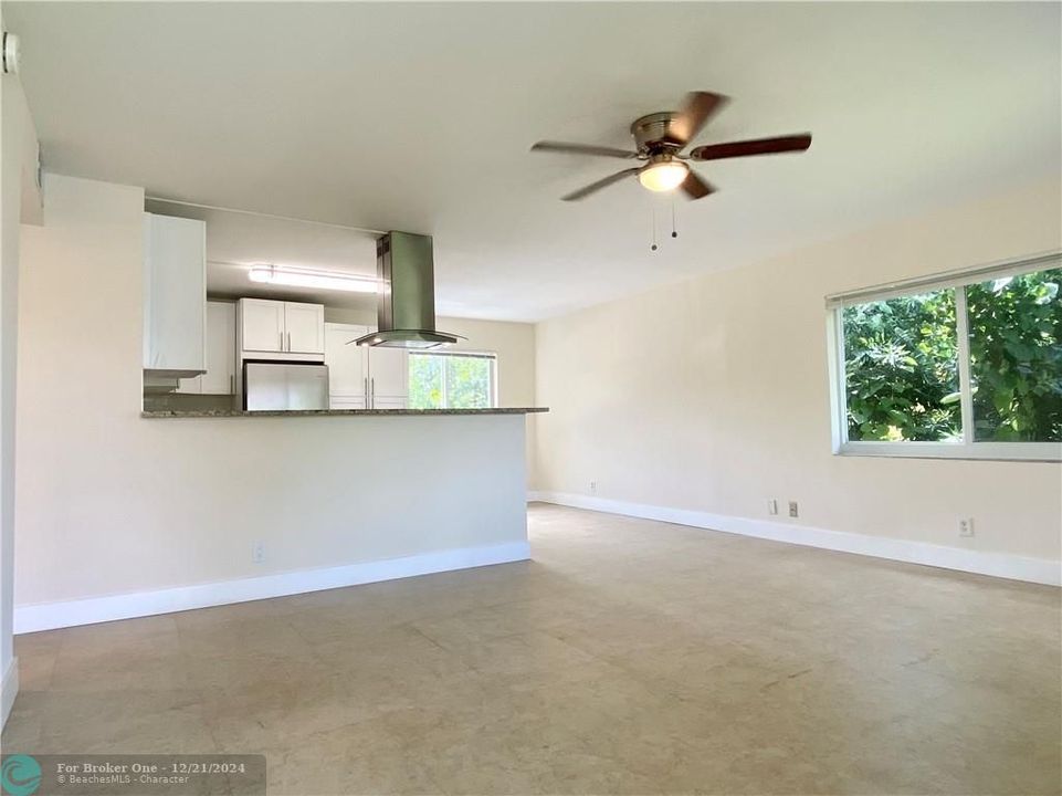 For Sale: $2,595 (3 beds, 2 baths, 1178 Square Feet)