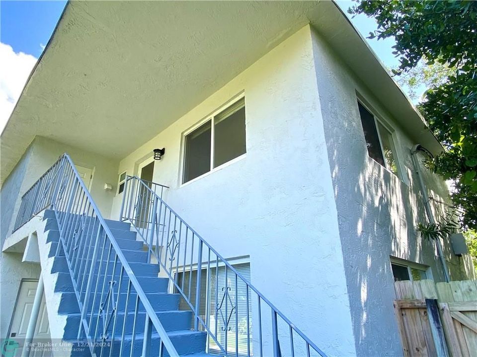 For Sale: $2,595 (3 beds, 2 baths, 1178 Square Feet)