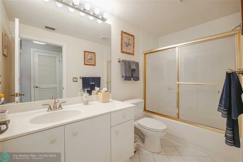 For Sale: $339,000 (2 beds, 2 baths, 1705 Square Feet)