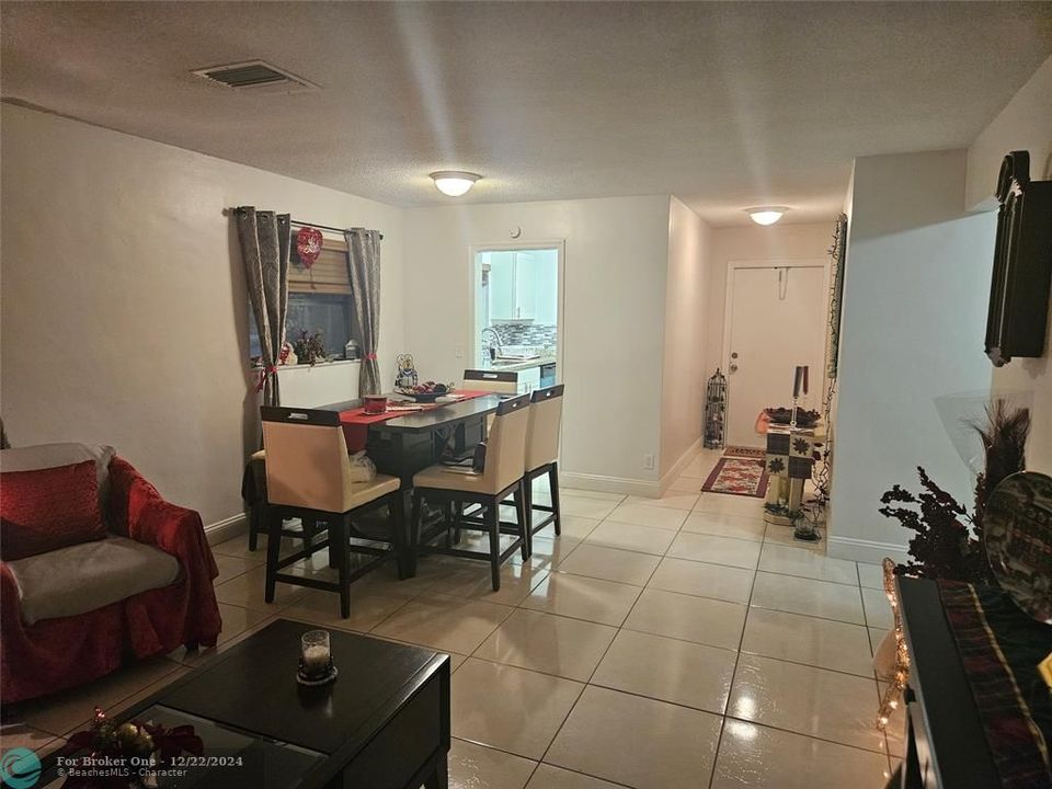 En Venta: $174,900 (2 camas, 1 baños, 855 Pies cuadrados)