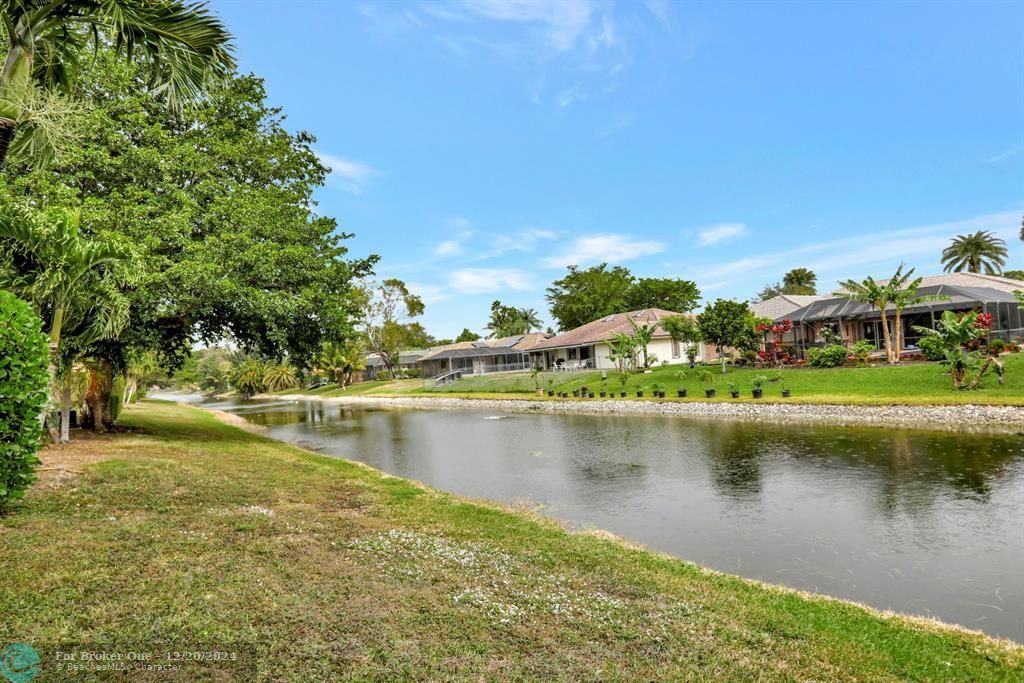 For Sale: $535,000 (4 beds, 2 baths, 2334 Square Feet)