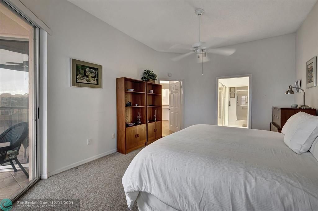 For Sale: $249,000 (2 beds, 2 baths, 1500 Square Feet)