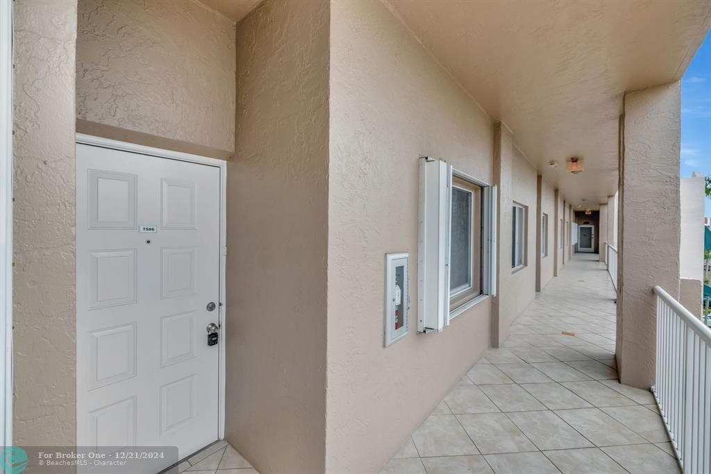 For Sale: $249,000 (2 beds, 2 baths, 1500 Square Feet)