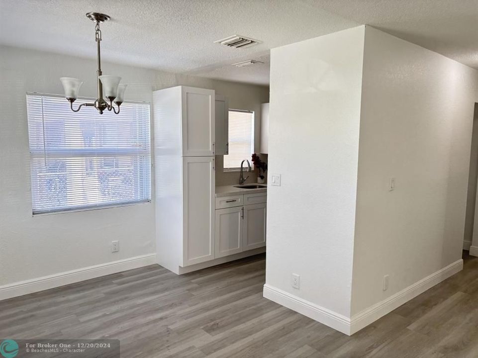 For Sale: $439,990 (3 beds, 2 baths, 1050 Square Feet)