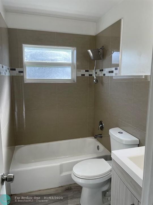 For Rent: $1,850 (1 beds, 1 baths, 680 Square Feet)