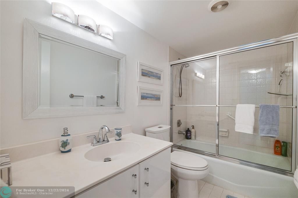 For Sale: $195,000 (2 beds, 2 baths, 1260 Square Feet)