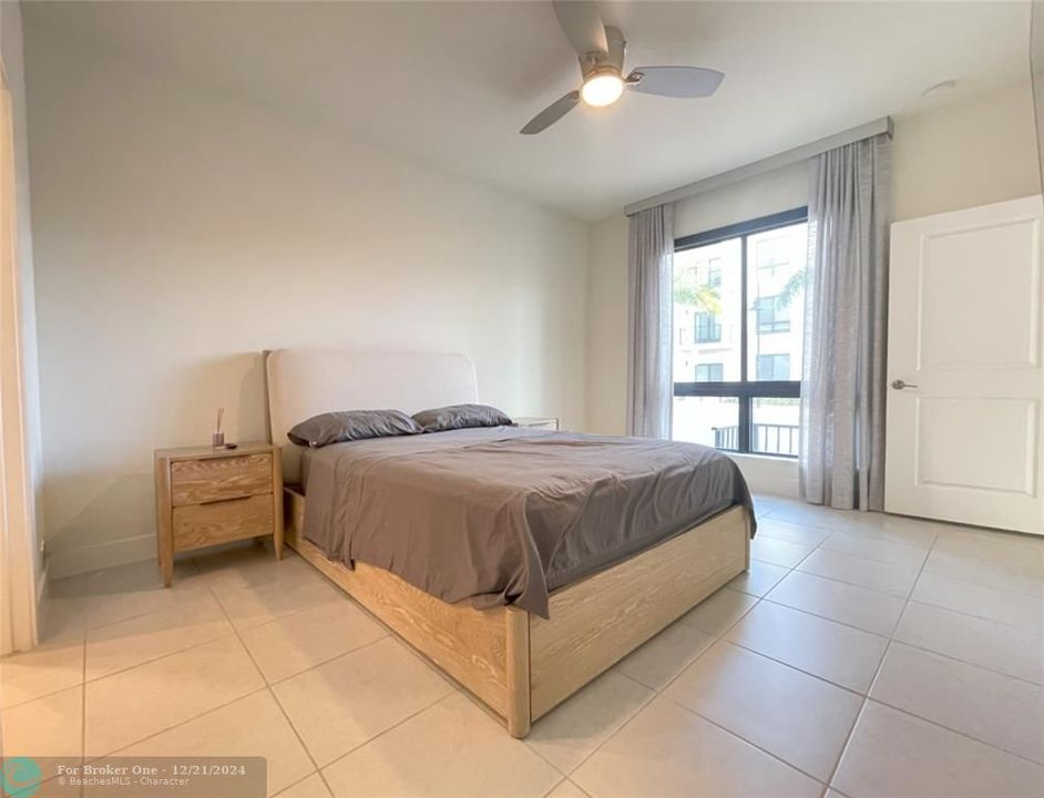 For Rent: $3,400 (3 beds, 2 baths, 1334 Square Feet)