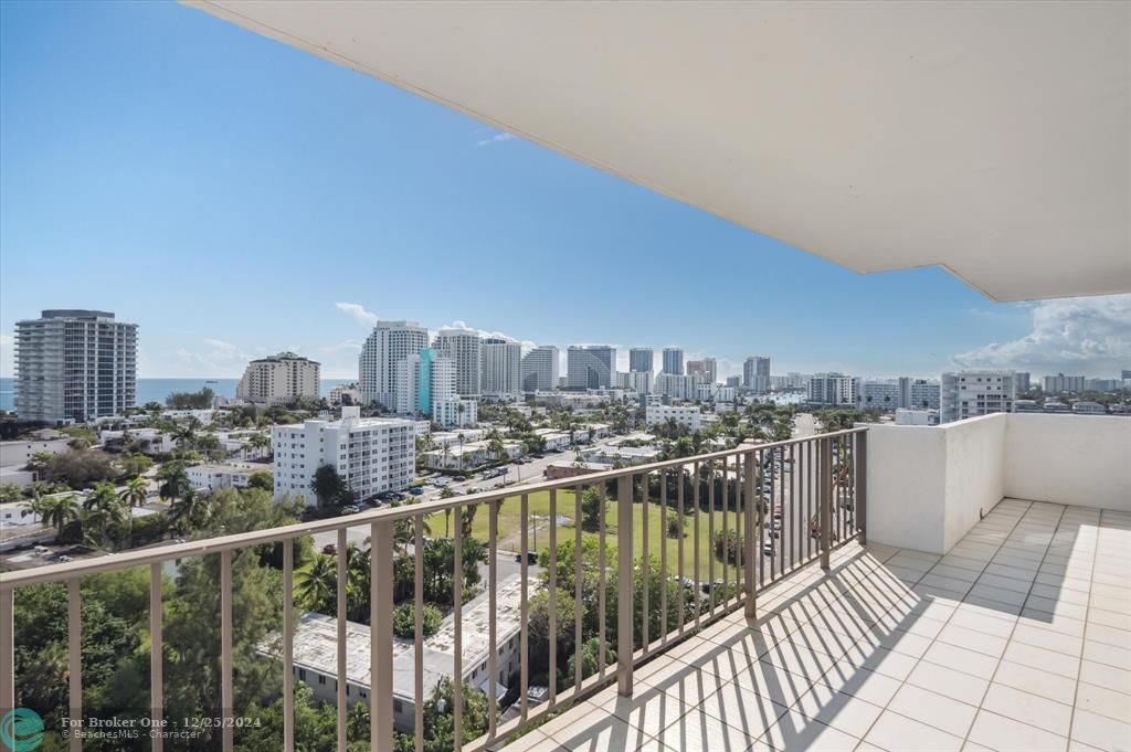 For Sale: $729,000 (2 beds, 2 baths, 1820 Square Feet)