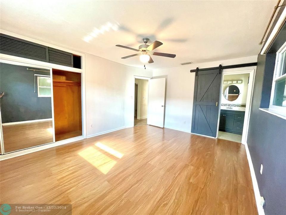 For Rent: $3,500 (3 beds, 2 baths, 1592 Square Feet)