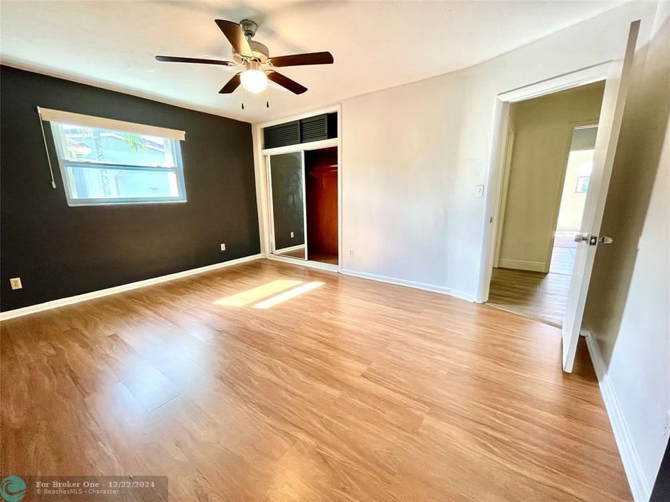 For Rent: $3,500 (3 beds, 2 baths, 1592 Square Feet)