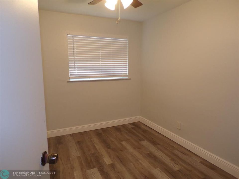 For Rent: $3,000 (4 beds, 2 baths, 1200 Square Feet)