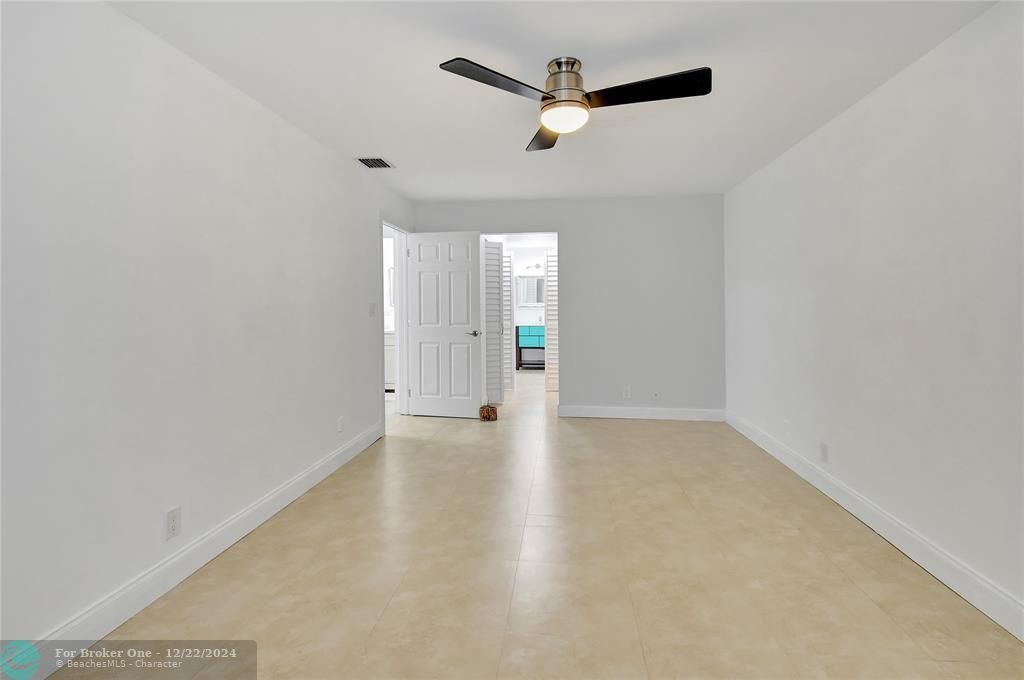 For Rent: $2,350 (2 beds, 2 baths, 1238 Square Feet)