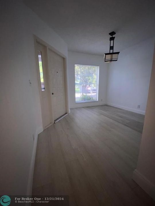 For Rent: $2,500 (2 beds, 2 baths, 1224 Square Feet)