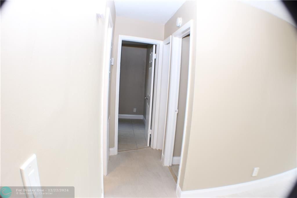 For Sale: $2,200 (2 beds, 1 baths, 1708 Square Feet)