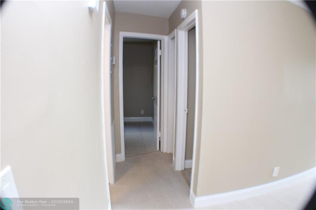 For Sale: $2,200 (2 beds, 1 baths, 1708 Square Feet)