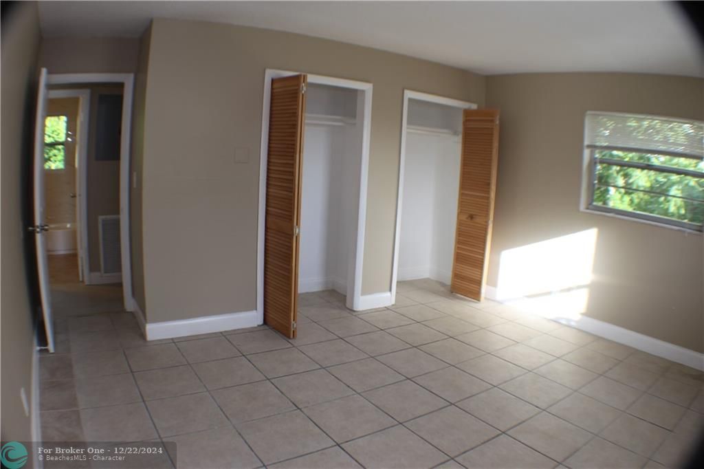 For Sale: $2,200 (2 beds, 1 baths, 1708 Square Feet)