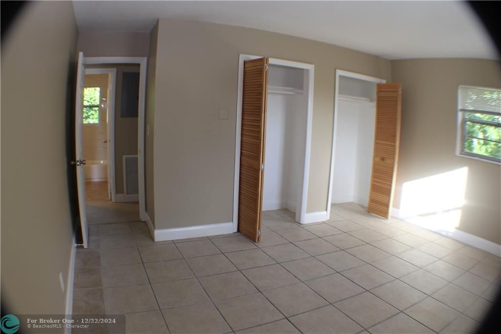 For Sale: $2,200 (2 beds, 1 baths, 1708 Square Feet)