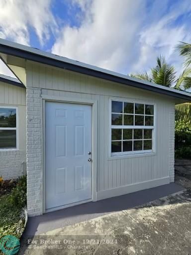 For Sale: $429,900 (3 beds, 2 baths, 1300 Square Feet)