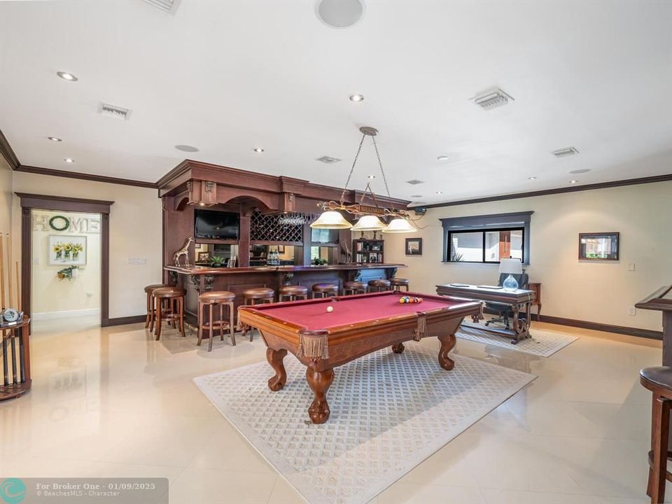 For Sale: $6,990,000 (5 beds, 4 baths, 6415 Square Feet)