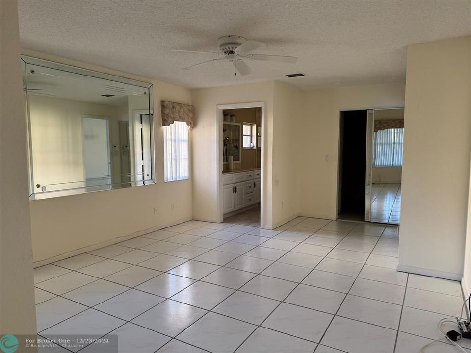 For Rent: $2,650 (2 beds, 2 baths, 1657 Square Feet)