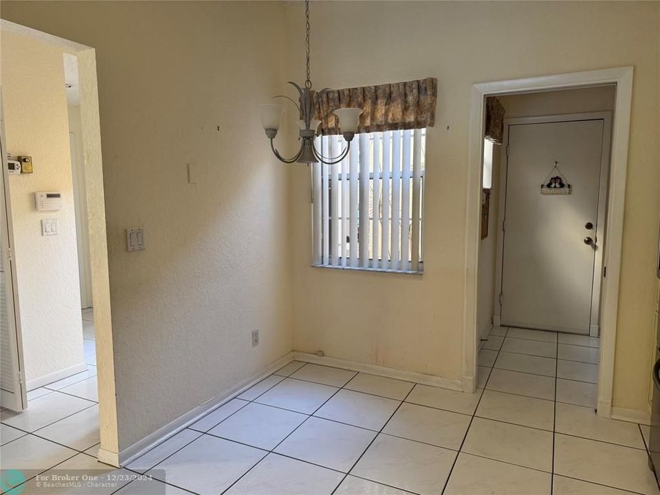 For Rent: $2,650 (2 beds, 2 baths, 1657 Square Feet)