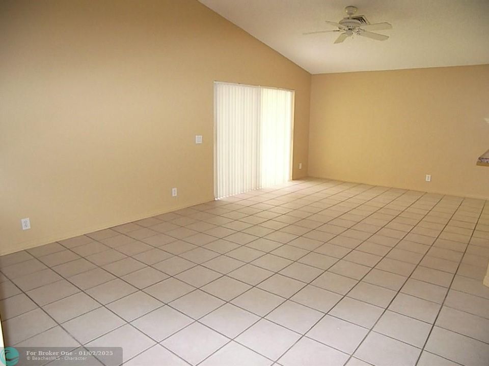 For Rent: $3,100 (2 beds, 2 baths, 1153 Square Feet)