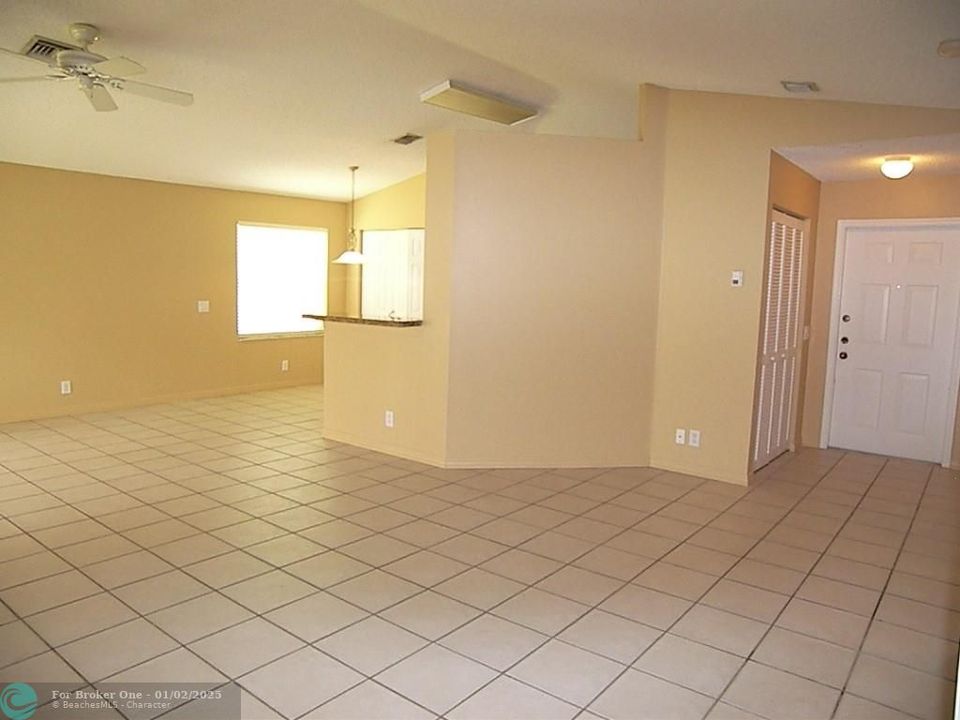 For Rent: $3,100 (2 beds, 2 baths, 1153 Square Feet)