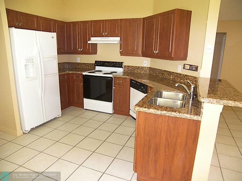 For Rent: $3,100 (2 beds, 2 baths, 1153 Square Feet)