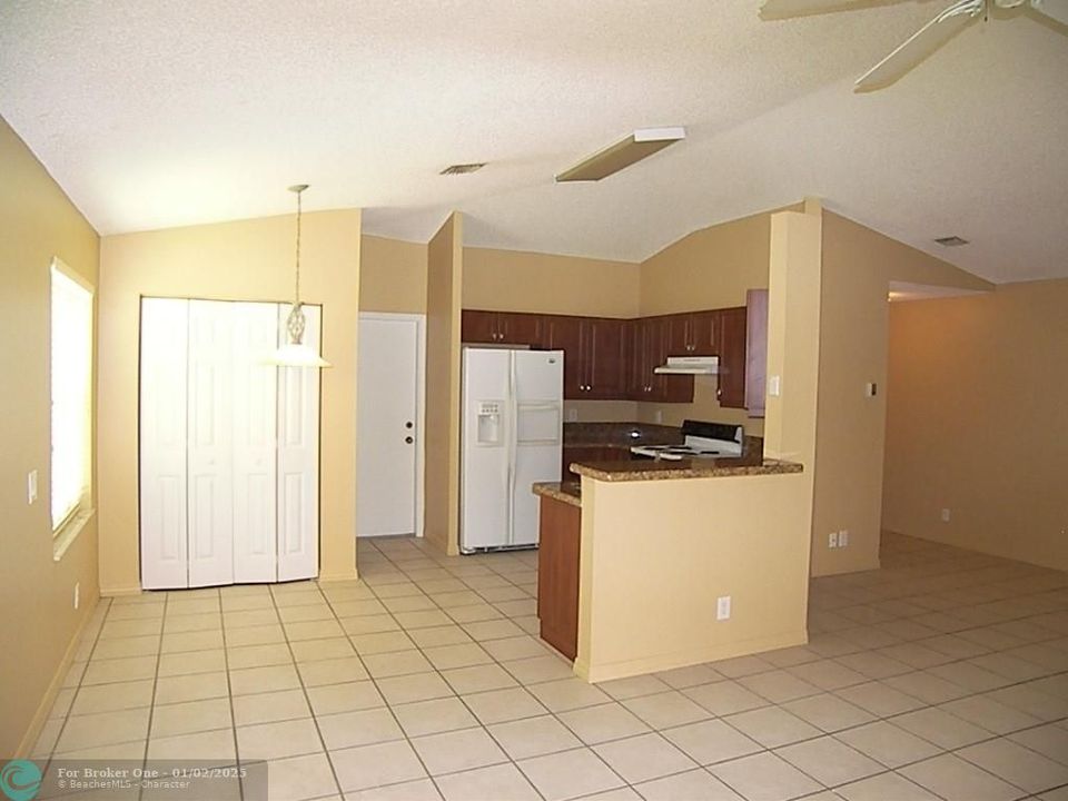 For Rent: $3,100 (2 beds, 2 baths, 1153 Square Feet)