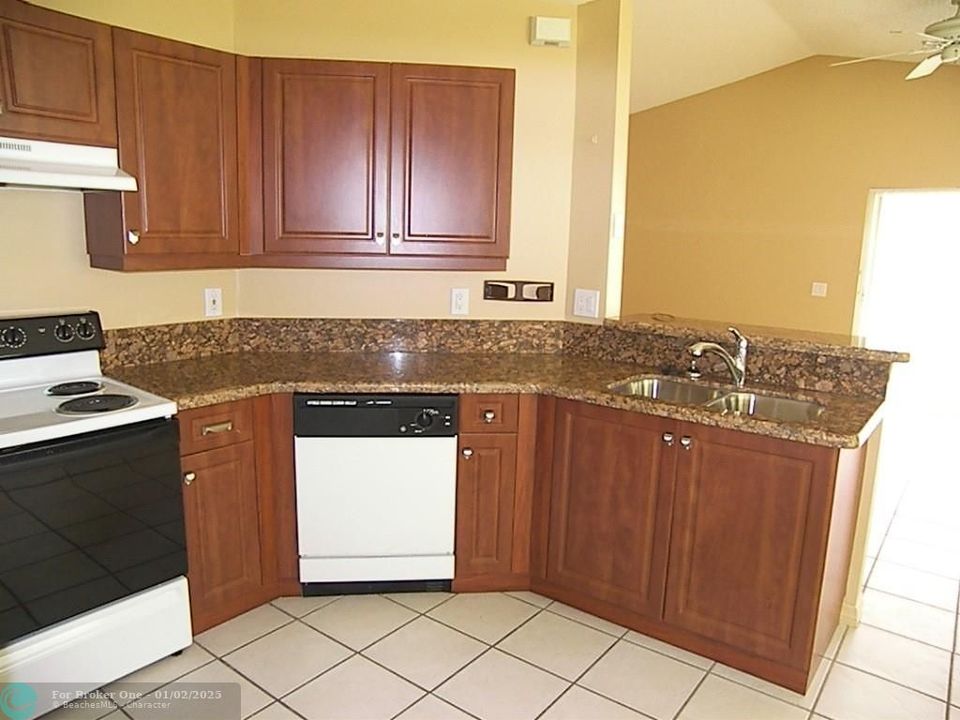 For Rent: $3,100 (2 beds, 2 baths, 1153 Square Feet)