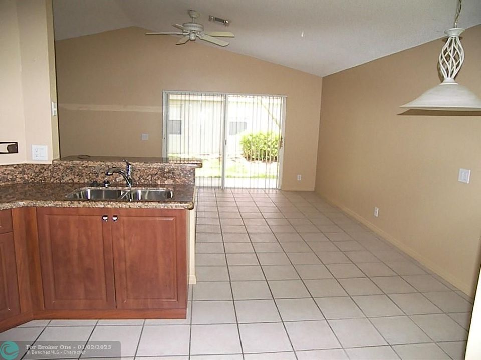 For Rent: $3,100 (2 beds, 2 baths, 1153 Square Feet)