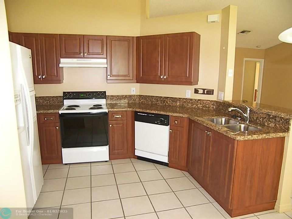 For Rent: $3,100 (2 beds, 2 baths, 1153 Square Feet)