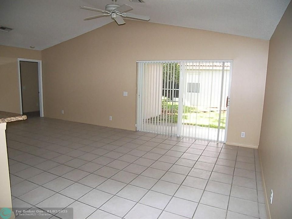 For Rent: $3,100 (2 beds, 2 baths, 1153 Square Feet)