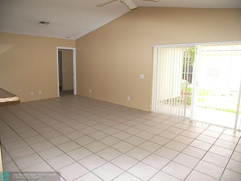 For Rent: $3,100 (2 beds, 2 baths, 1153 Square Feet)