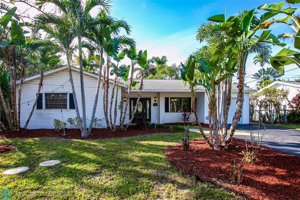 For Sale: $710,000 (3 beds, 2 baths, 1782 Square Feet)