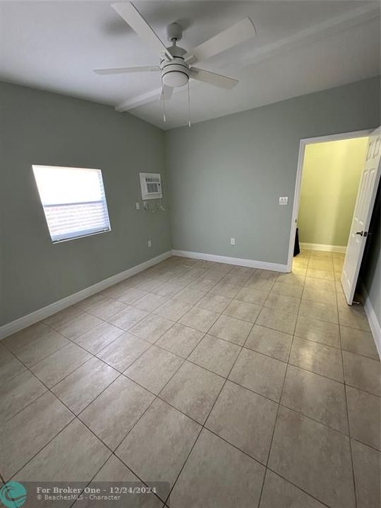 For Rent: $2,800 (3 beds, 2 baths, 1062 Square Feet)