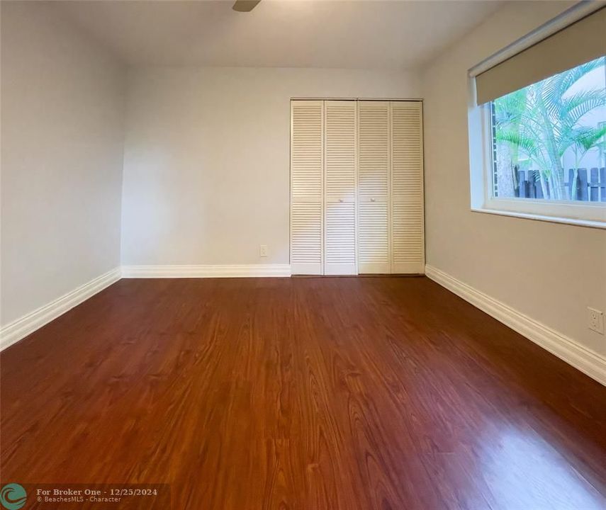 For Sale: $2,300 (2 beds, 1 baths, 1344 Square Feet)