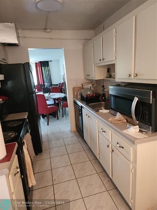 For Sale: $150,000 (2 beds, 1 baths, 960 Square Feet)