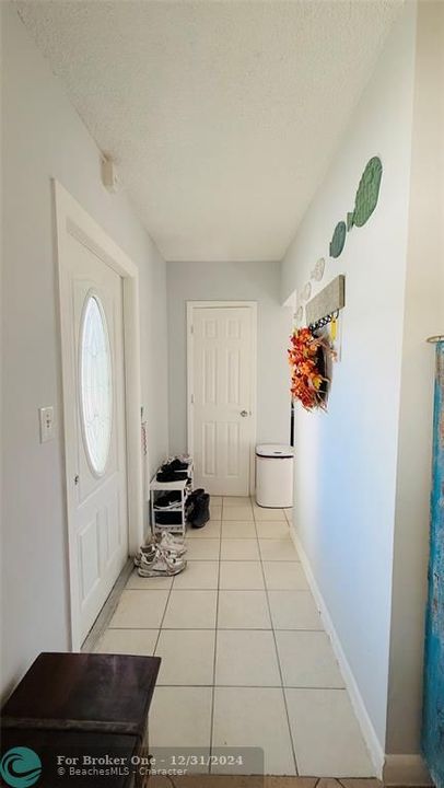 For Sale: $260,000 (2 beds, 2 baths, 1000 Square Feet)