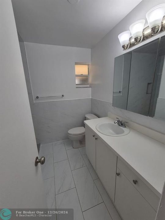 For Rent: $2,290 (2 beds, 2 baths, 825 Square Feet)