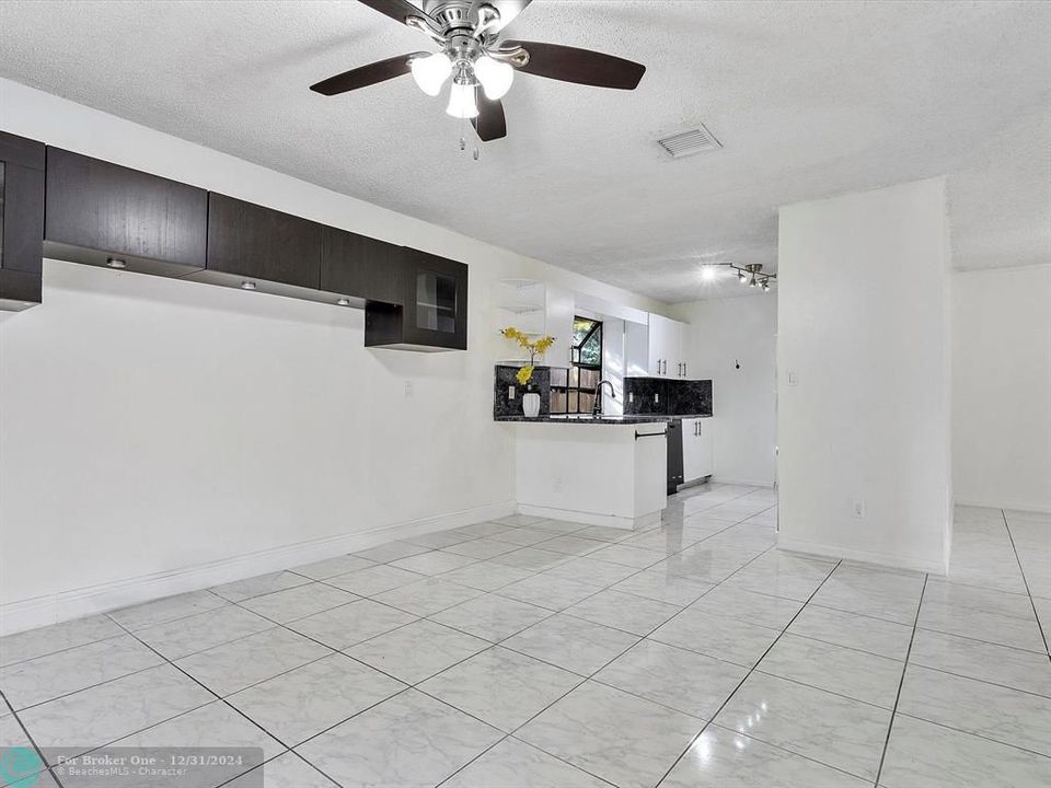 For Rent: $3,400 (3 beds, 2 baths, 1570 Square Feet)