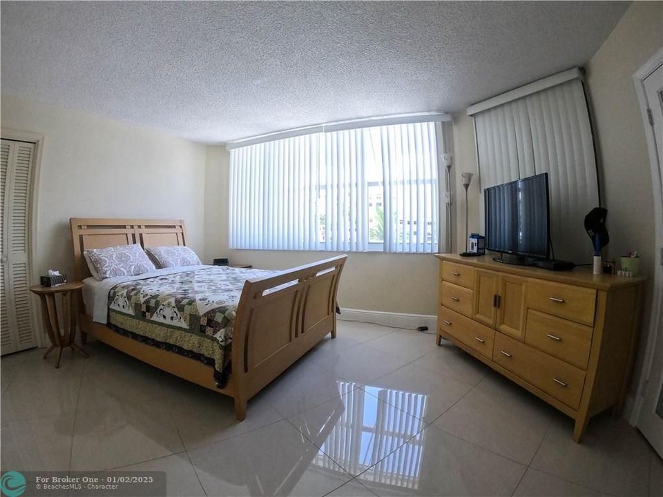 For Rent: $4,200 (2 beds, 2 baths, 1487 Square Feet)