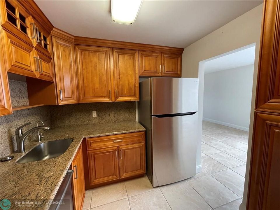 For Rent: $3,300 (2 beds, 2 baths, 1111 Square Feet)