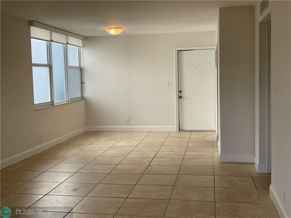 For Rent: $3,300 (2 beds, 2 baths, 1111 Square Feet)